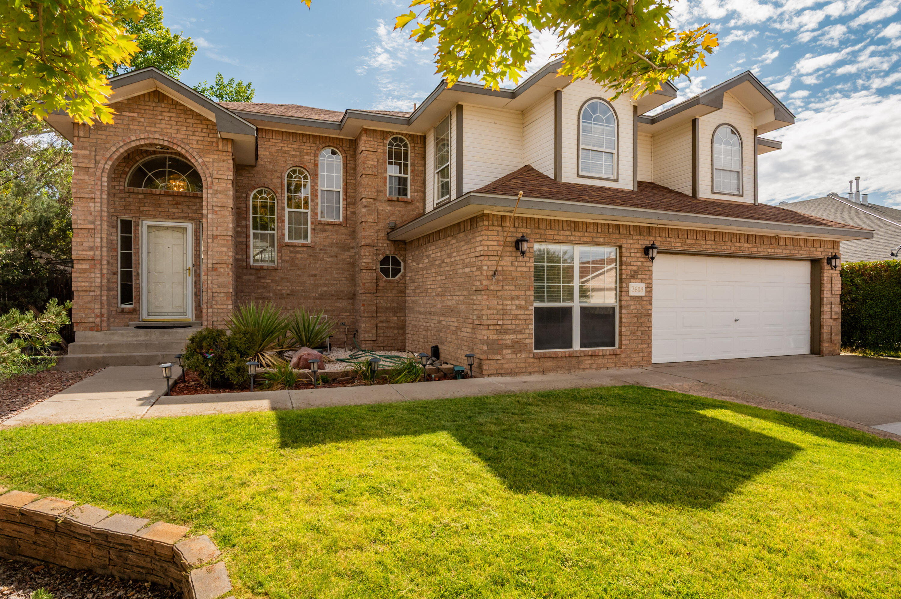3608 VISTA DEL SUR Street NW - Main Image