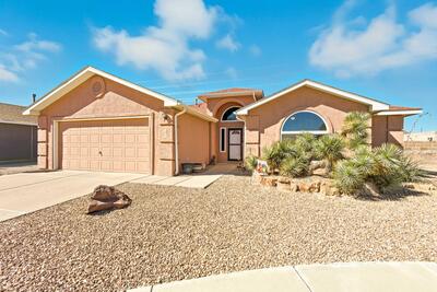 823 CORRAL Street SW, Los Lunas
