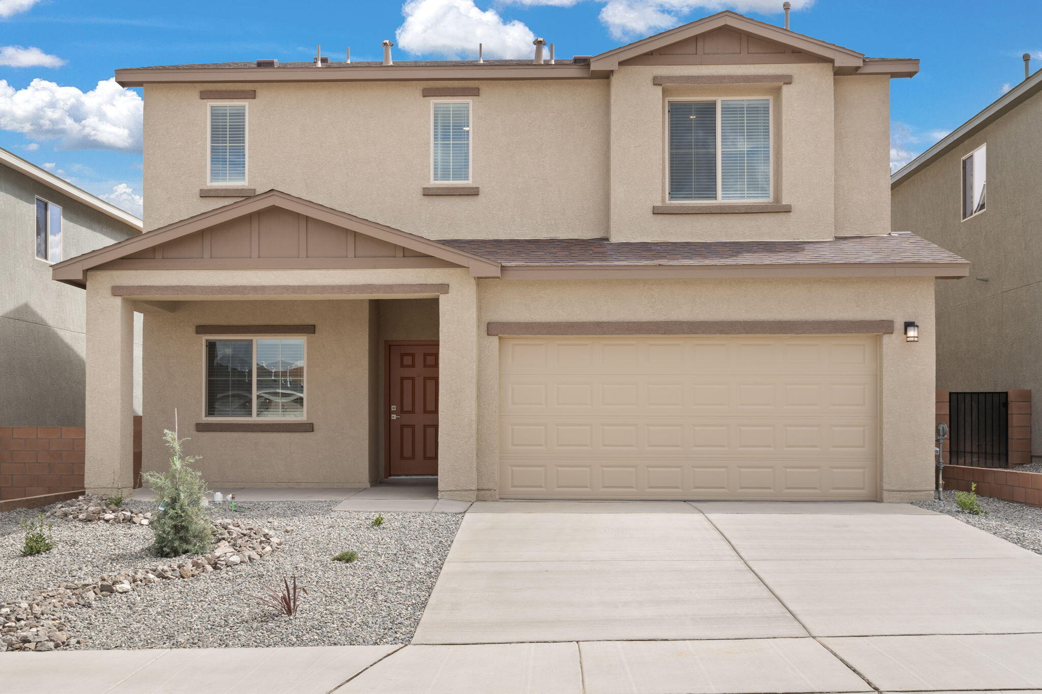 1537 Rawhide Loop NE - Main Image