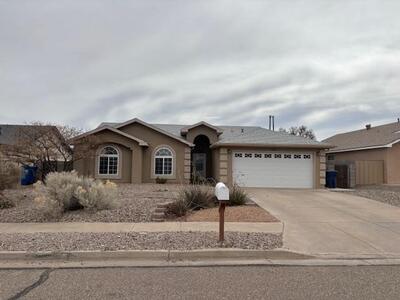 1372 VISTA ESCONDIDA Court SW, Los Lunas