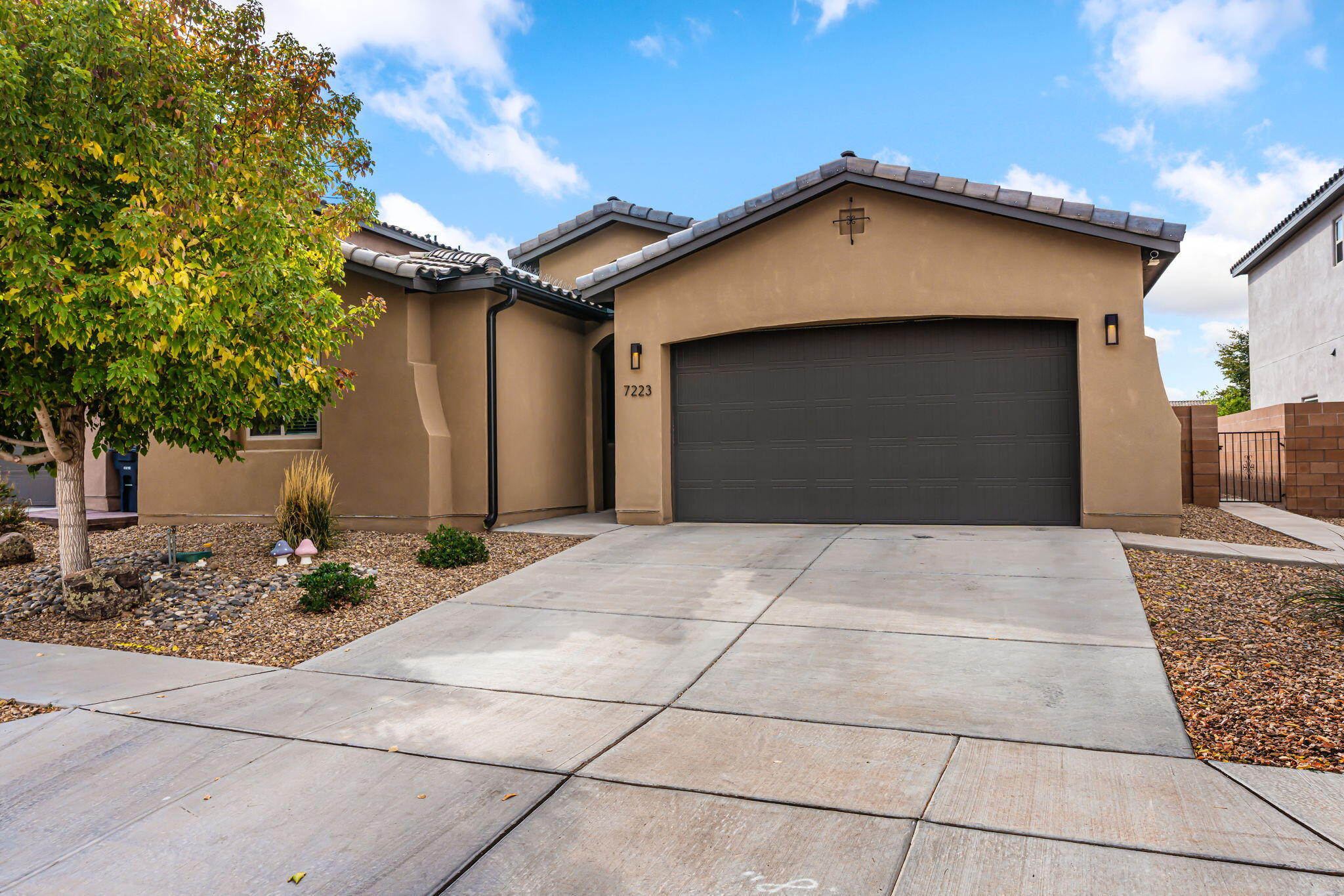 7223 LAGUNA NIGUEL Drive NE - Main Image