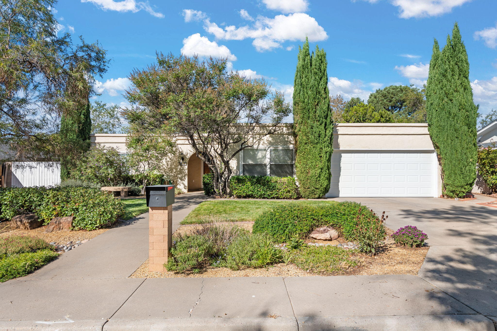 3813 CAMINO CAPISTRANO NE - Main Image