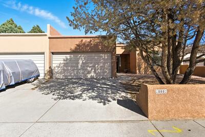 808 Hope Place NE, Albuquerque