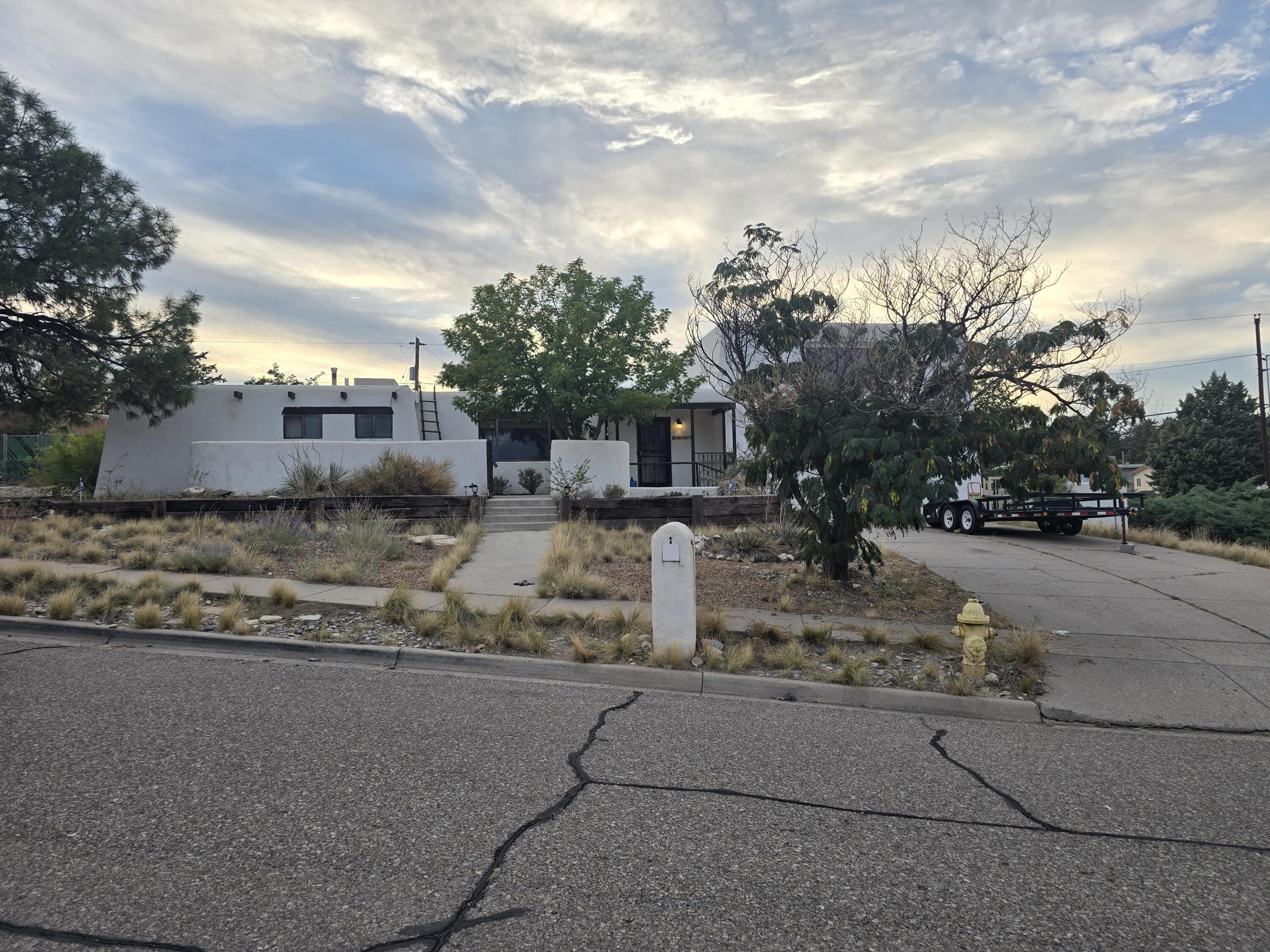 10227 Avenida Serena Drive NW - Main Image