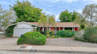 8208 Harwood Avenue NE, Albuquerque