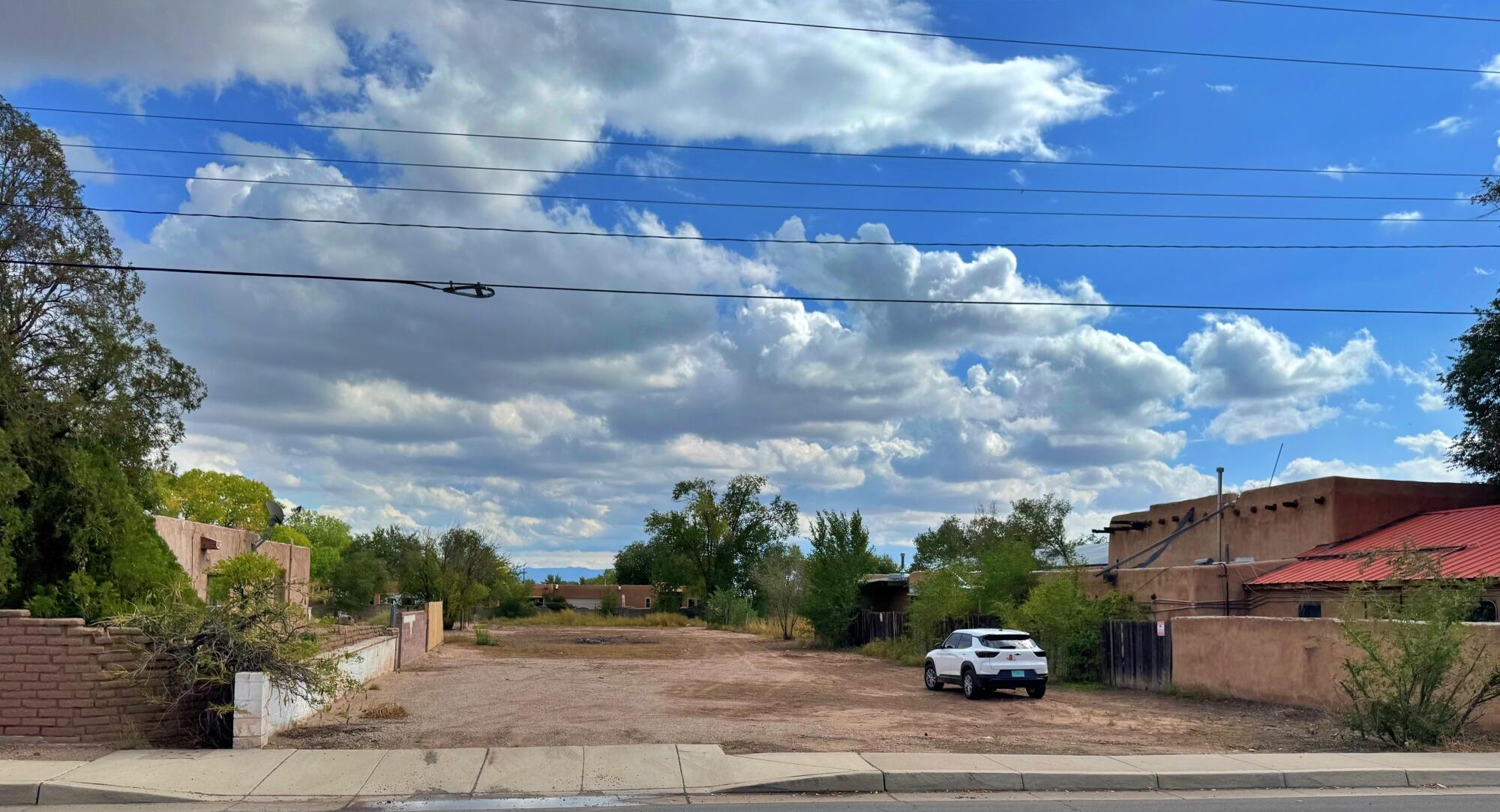 3808 Rio Grande Boulevard NW - Main Image
