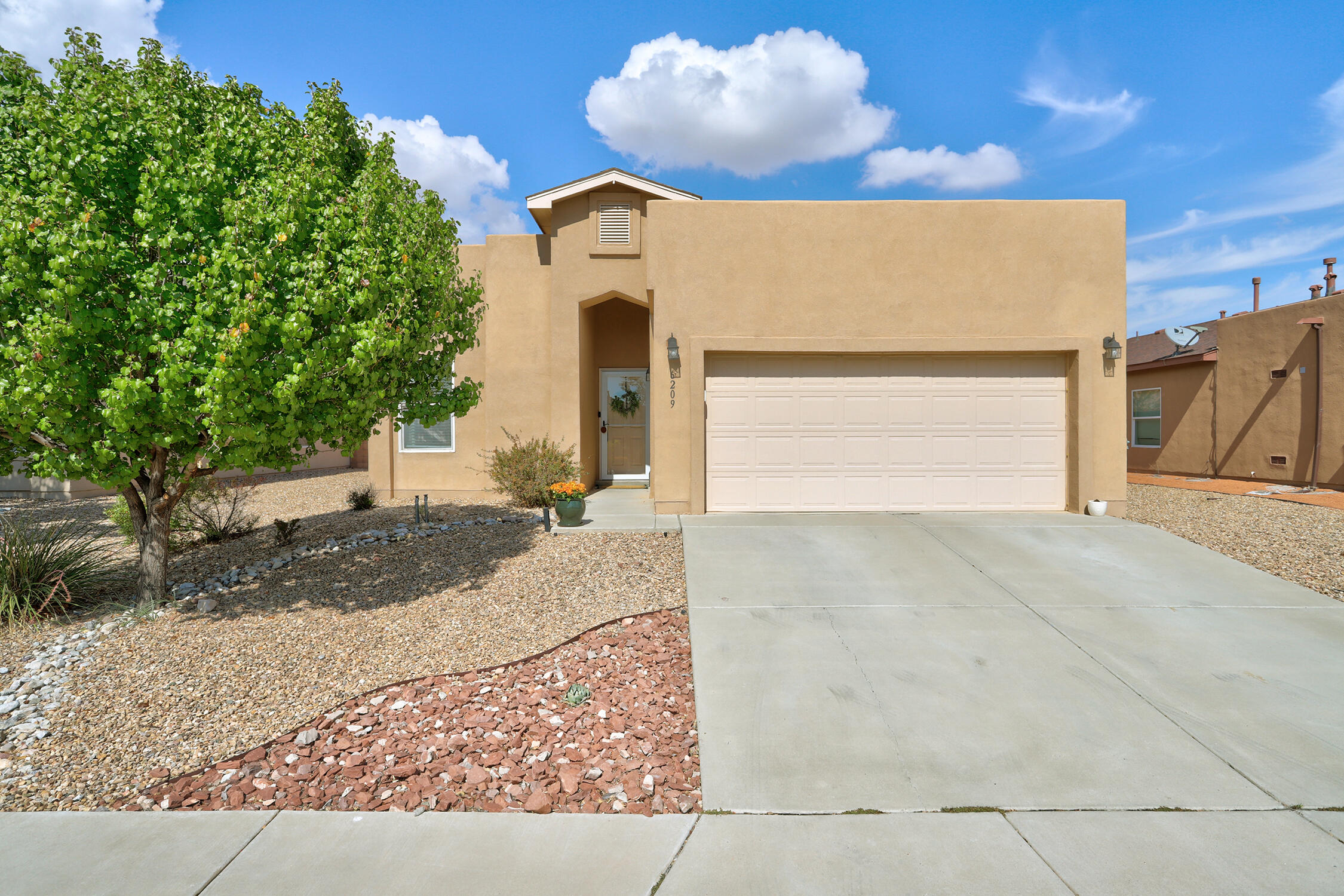 6209 NACIONAL Road NW - Main Image