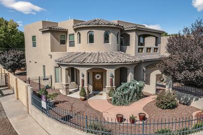 331 Manuel Sanchez Place SW, Albuquerque