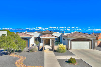 5604 KIMBERLITE Drive NW, Albuquerque