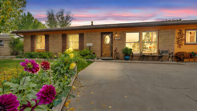 85 GRANADA Drive, White Rock