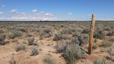 100 Olivas Road, Los Lunas 