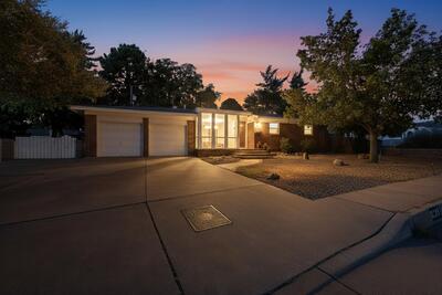 8205 Connecticut Street NE, Albuquerque