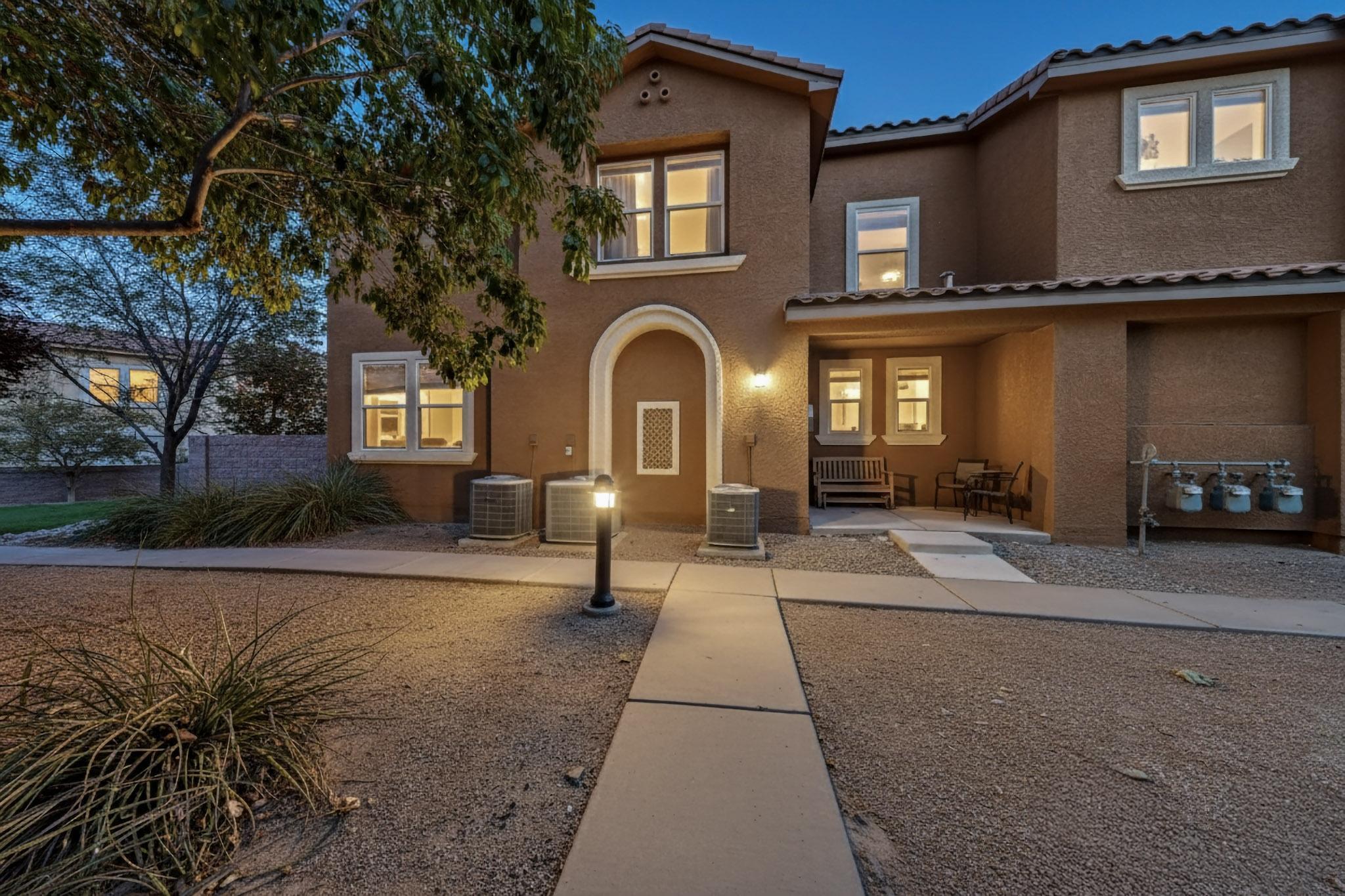 601 Menaul Boulevard NE UNIT 1404 - Main Image