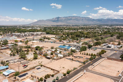 411 Camino Espanol NW, Albuquerque 