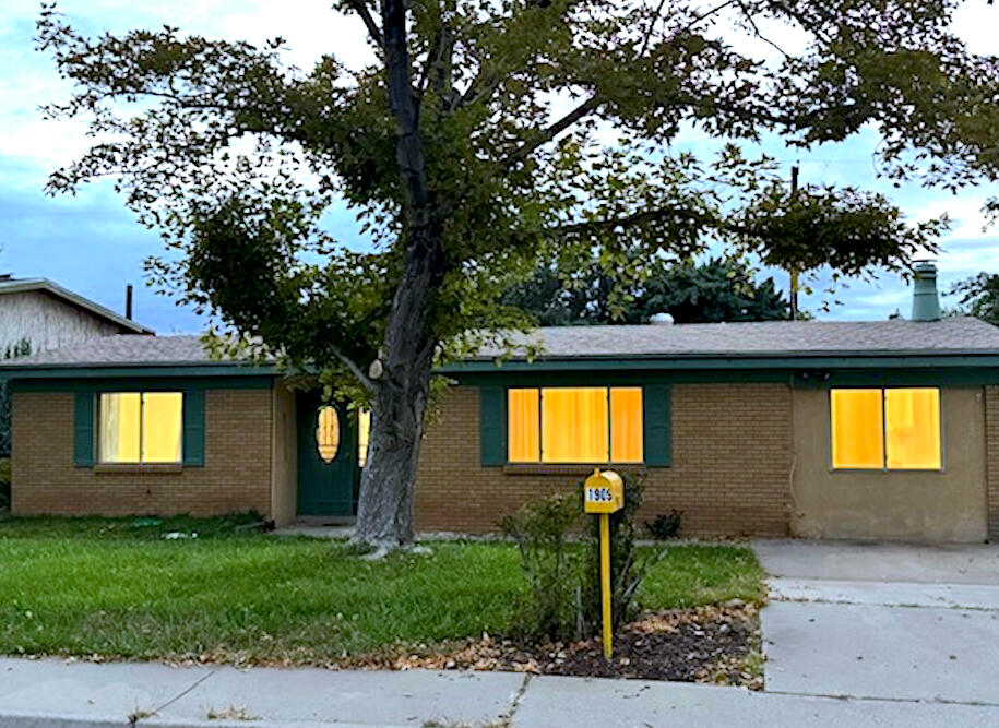 1909 OTHELLO Court NE - Main Image