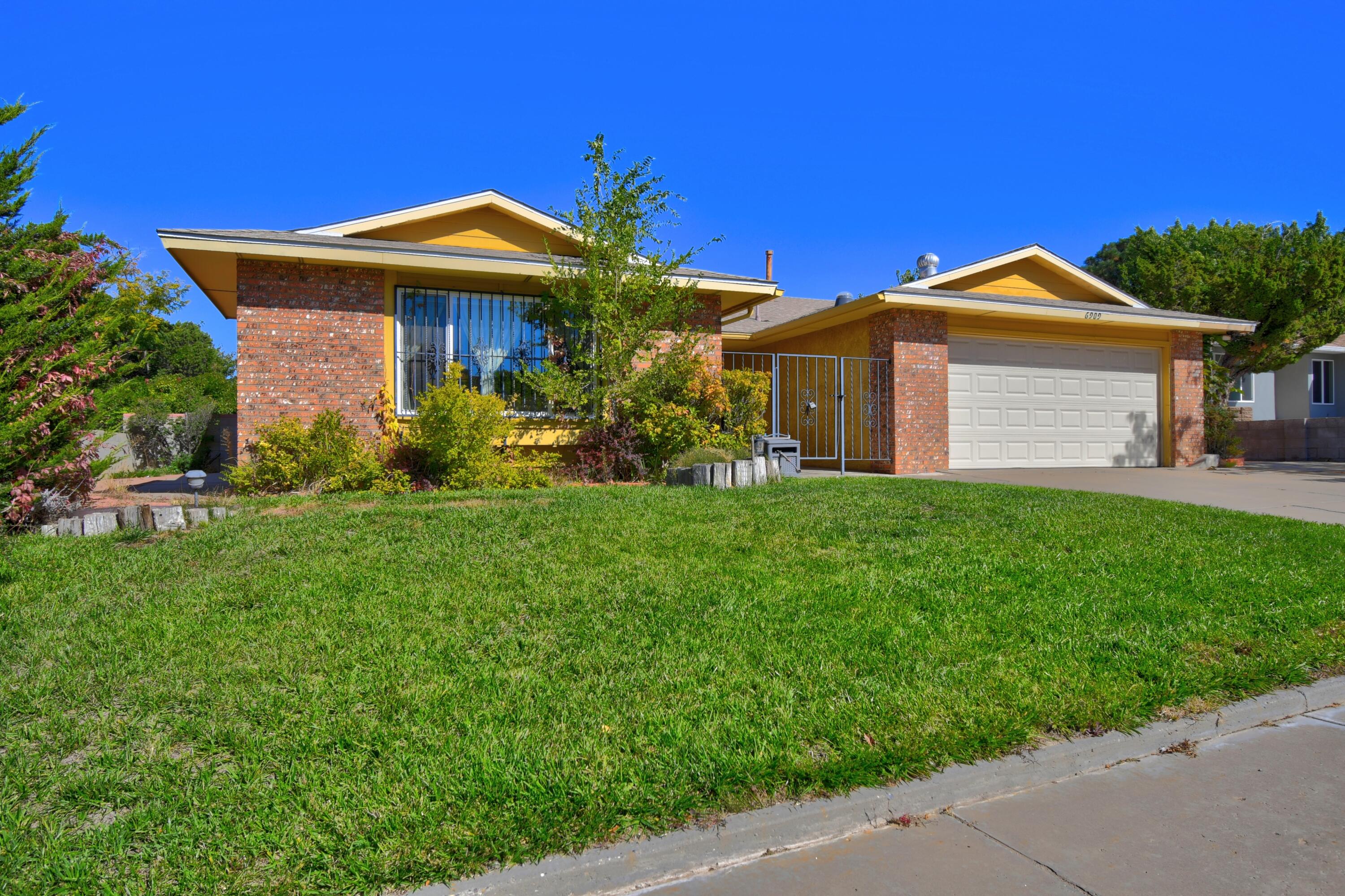 6909 Welton Drive NE - Main Image