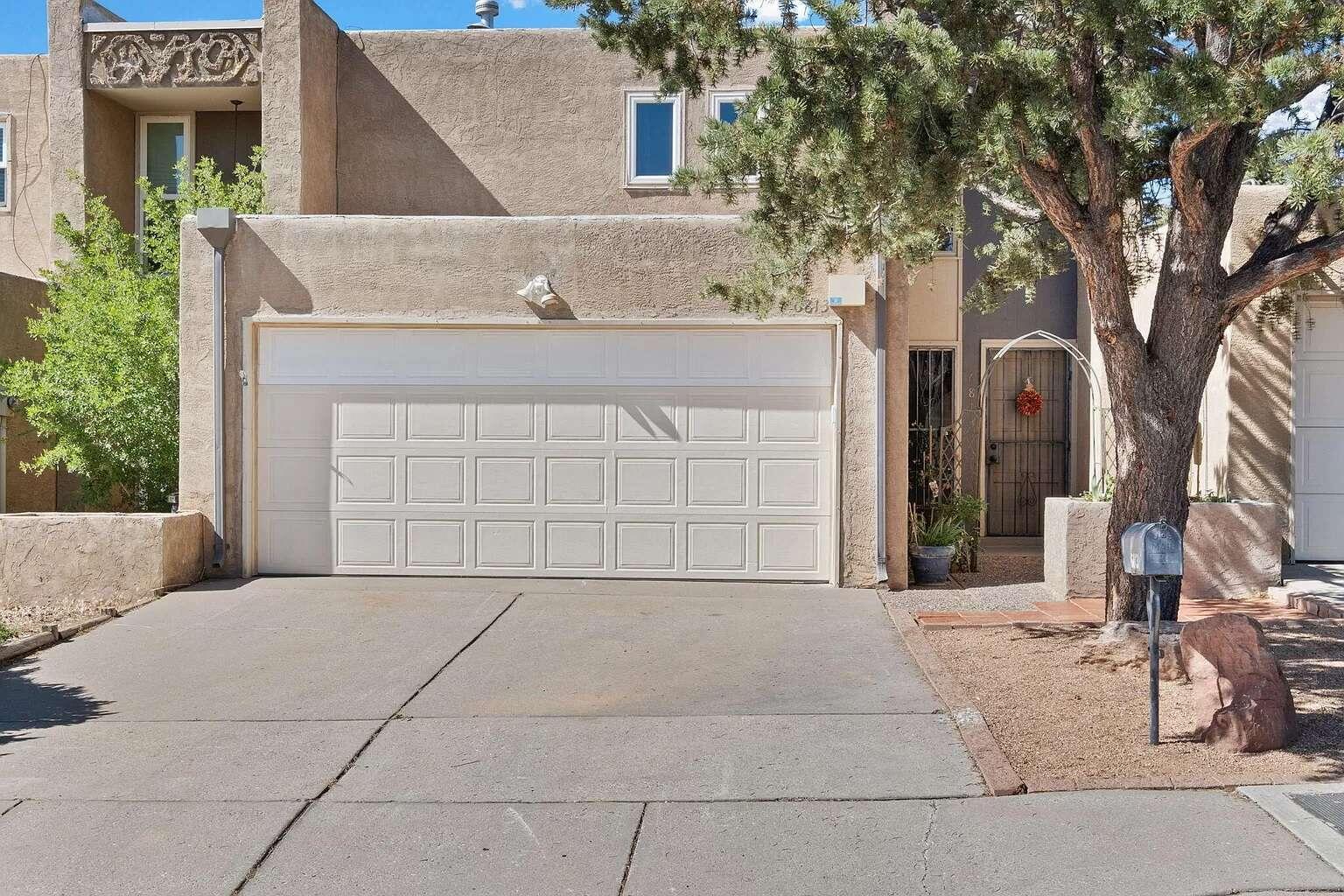 6813 Los Trechos Court NE - Main Image