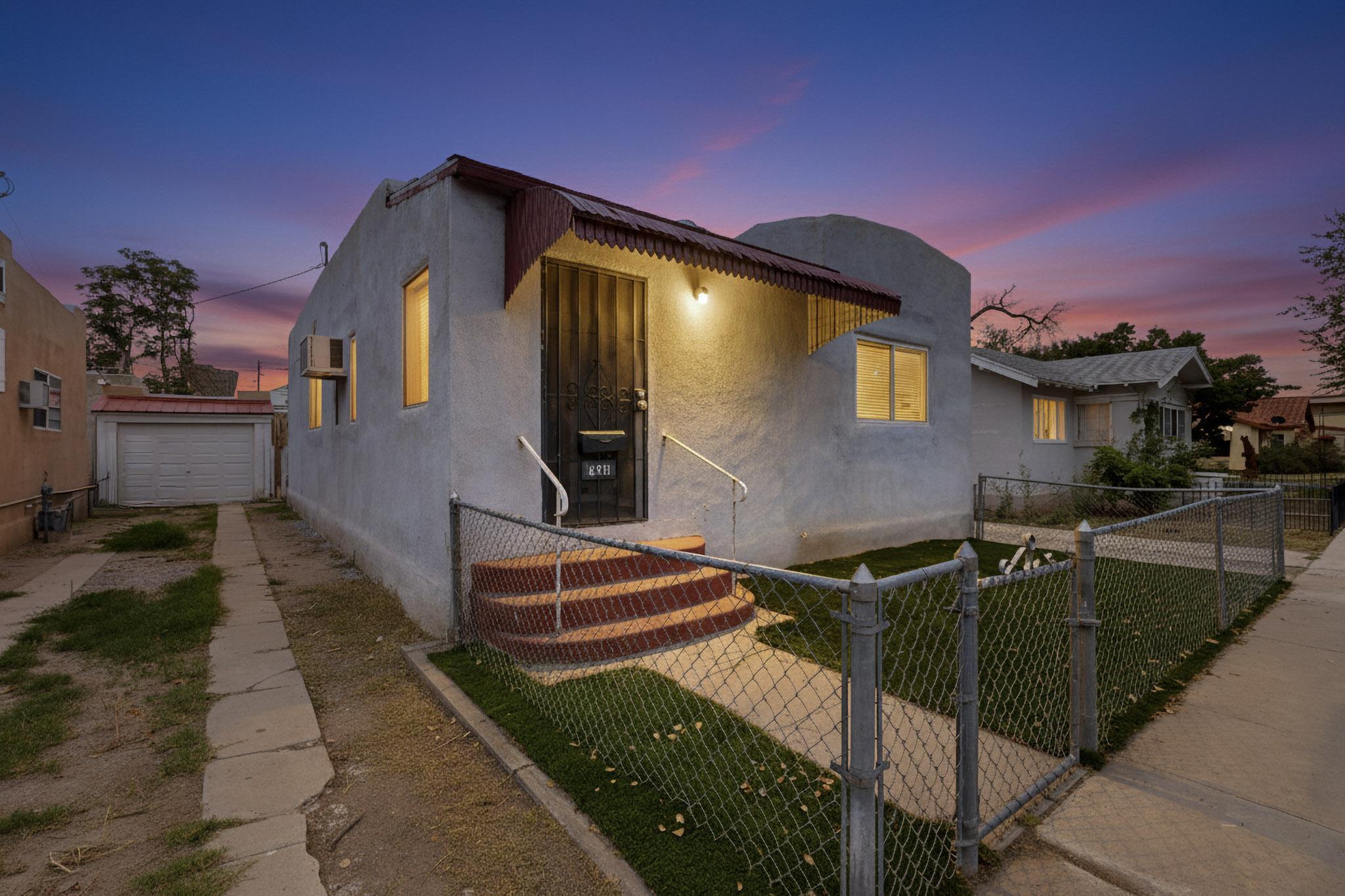 318 9th Street SW - Main Image