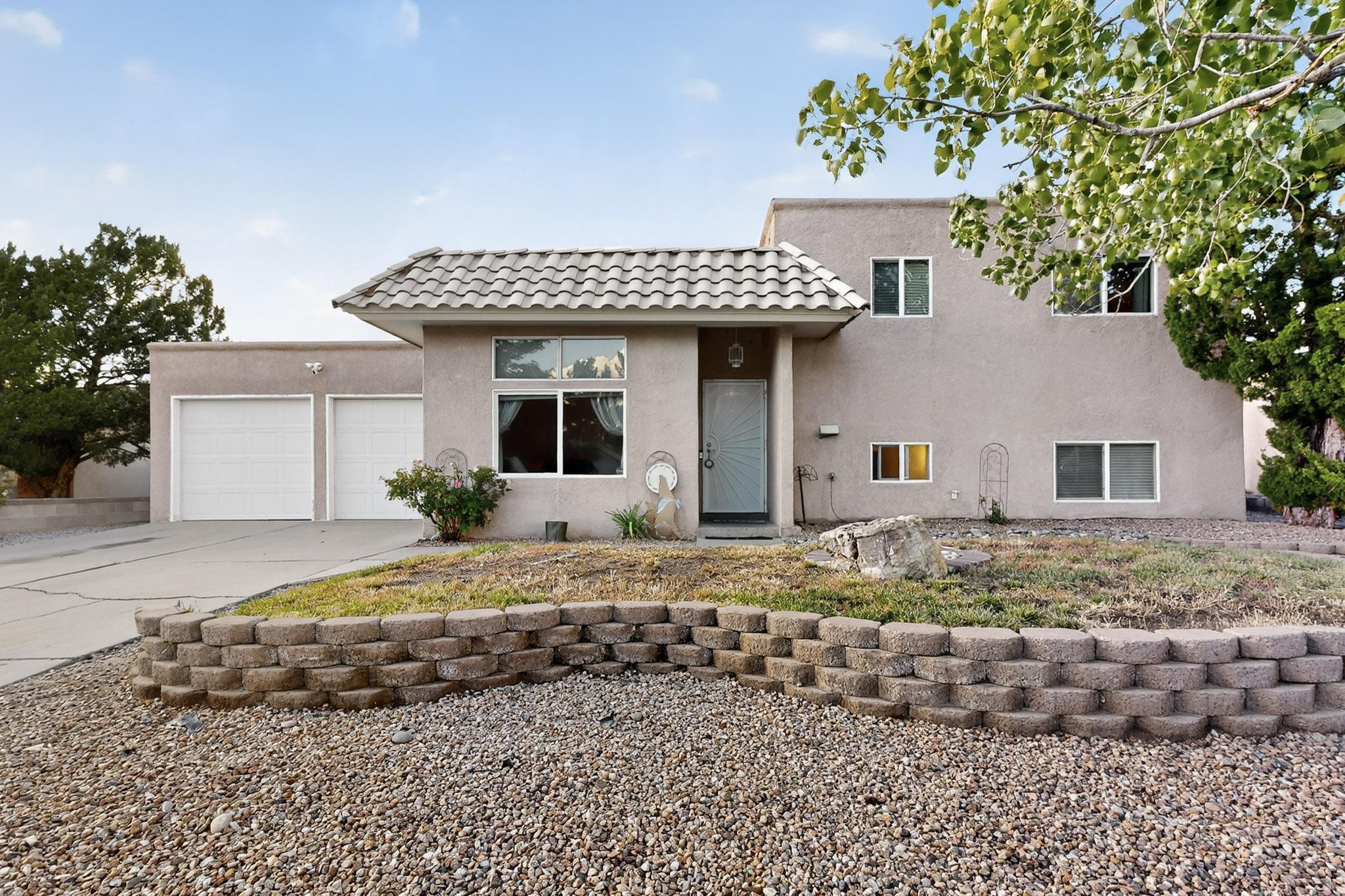 8325 Ruidoso Road NE - Main Image