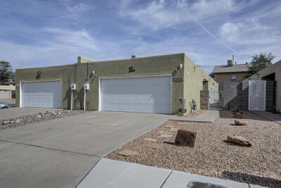 504 WESTERN SKIES Drive SE, Albuquerque