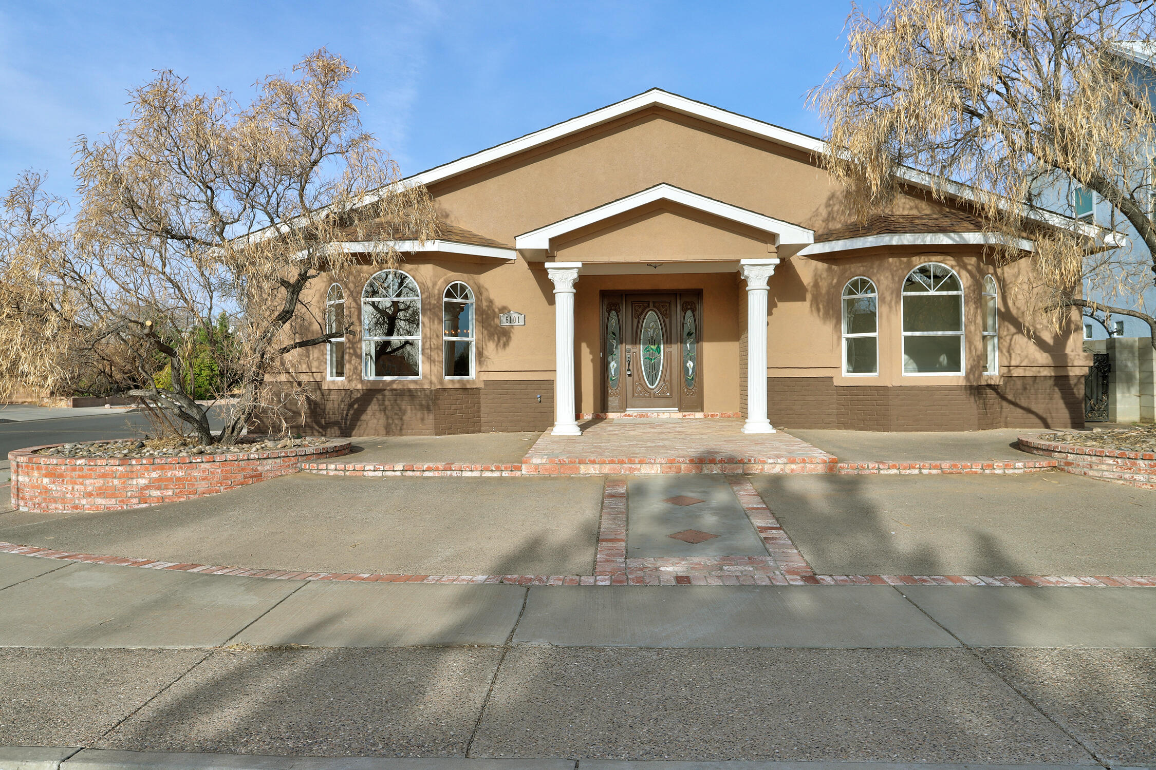 6101 Chimayo Drive NW - Main Image