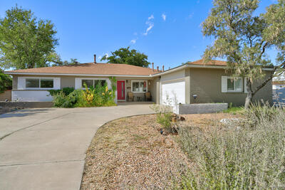 1409 Valencia Drive NE, Albuquerque