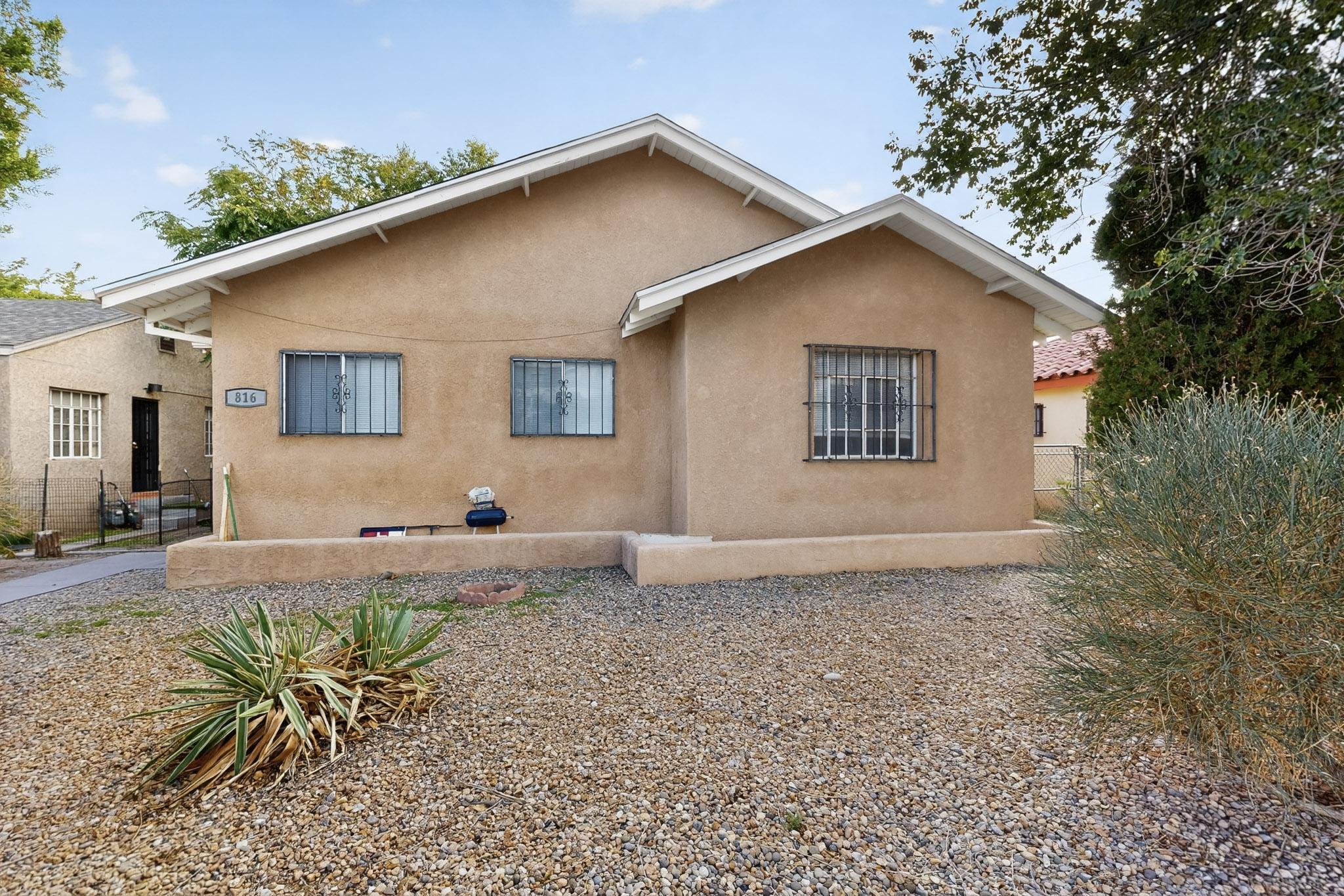 816 LEAD Avenue SW - Main Image