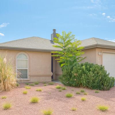 1716 Tierra Del Oso Drive NW, Albuquerque