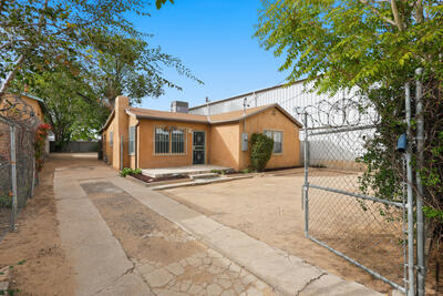 2405 Commercial Street NE, Albuquerque