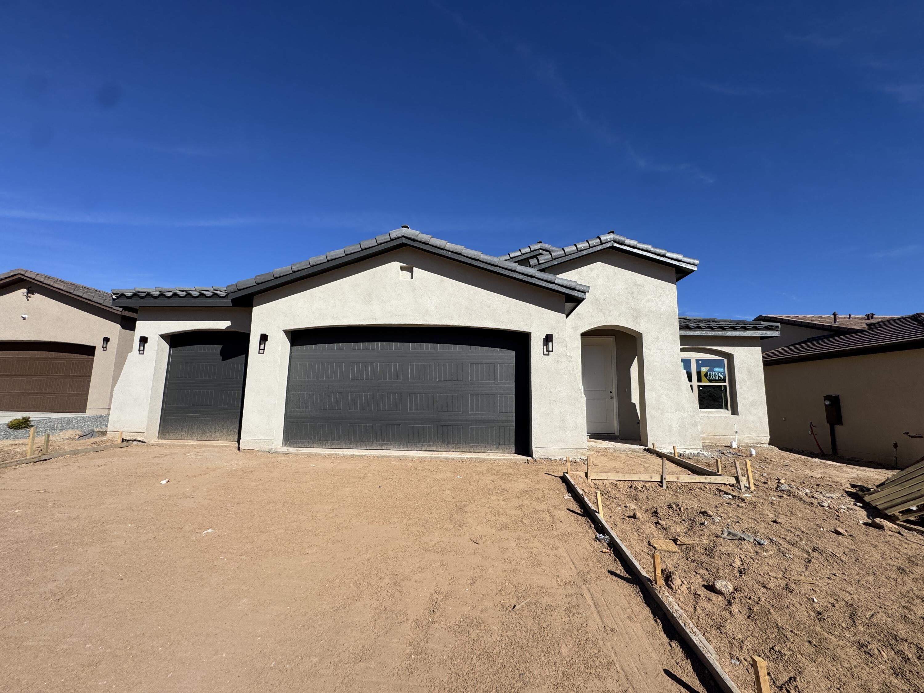 1556 Valle De Colores Road NW - Main Image