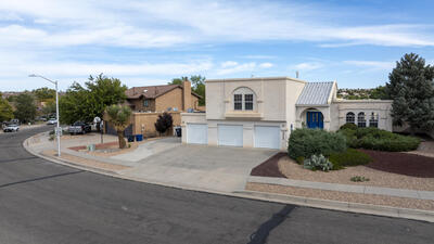 10516 Calle Sombra NW, Albuquerque