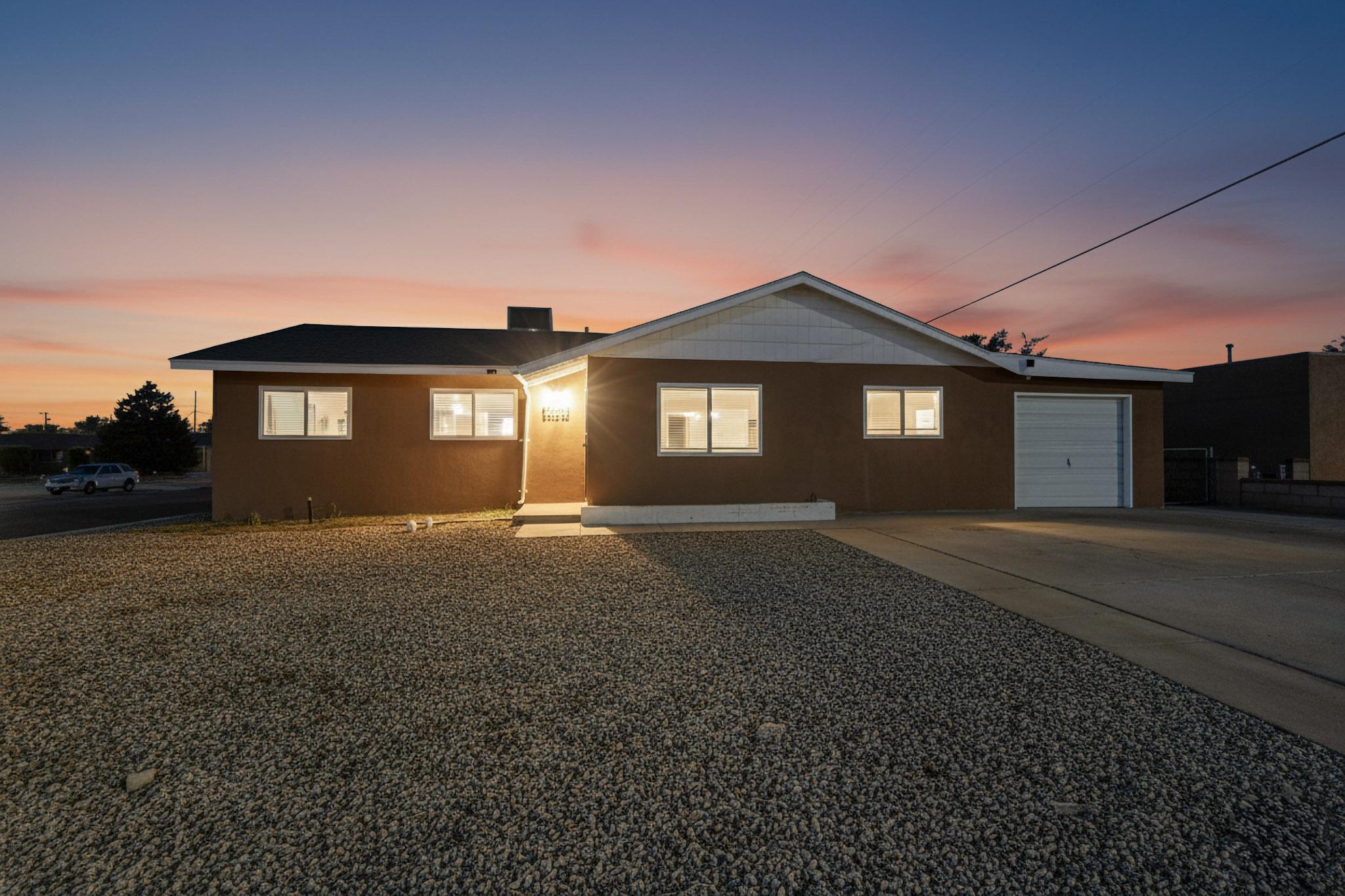 3001 Aliso Drive NE - Main Image