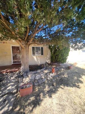 917 Girard Boulevard SE, Albuquerque