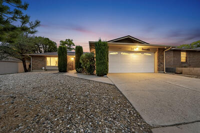 1322 Monte Largo Drive NE, Albuquerque 