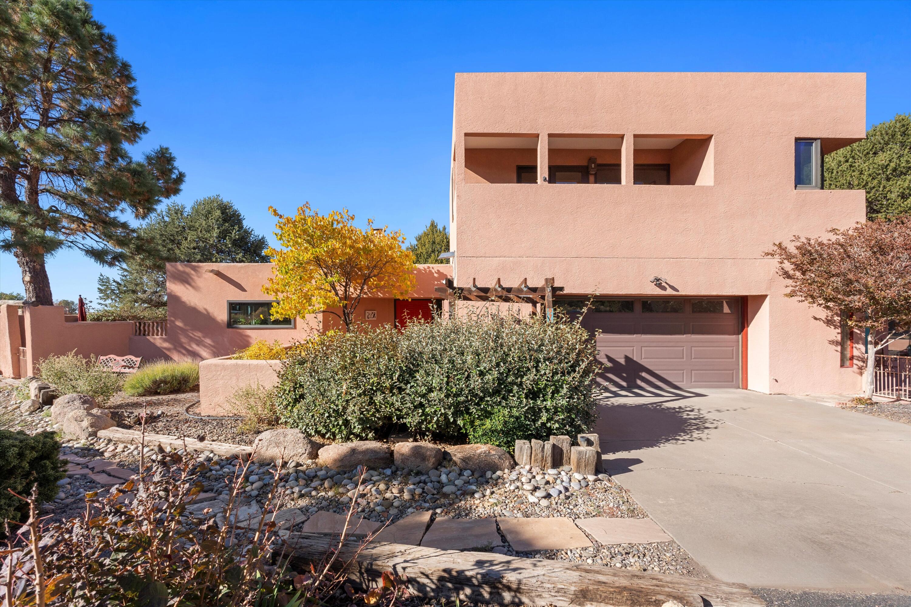 975 Antelope Ave NE - Main Image