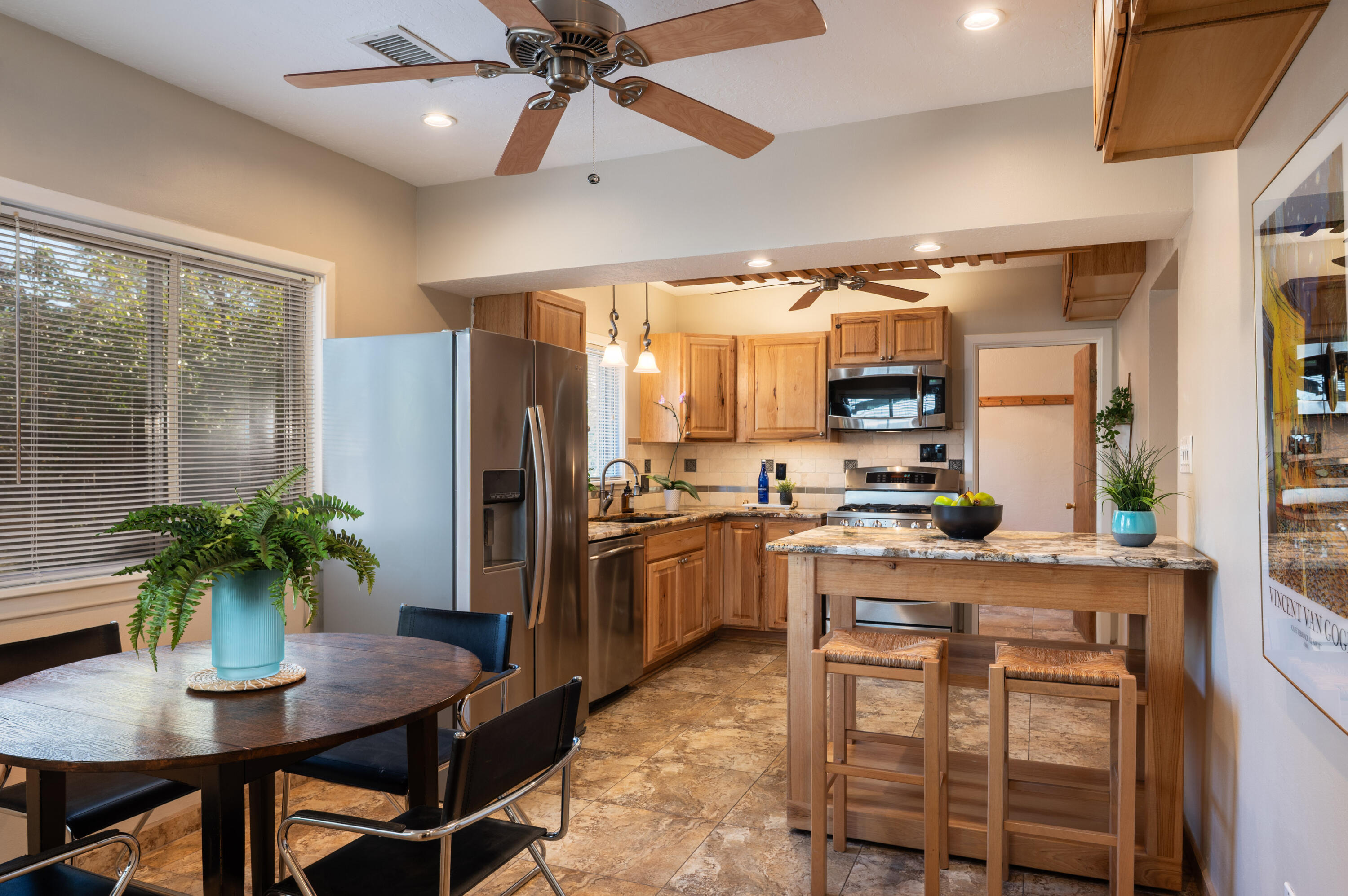 609 Vassar Drive SE - Main Image