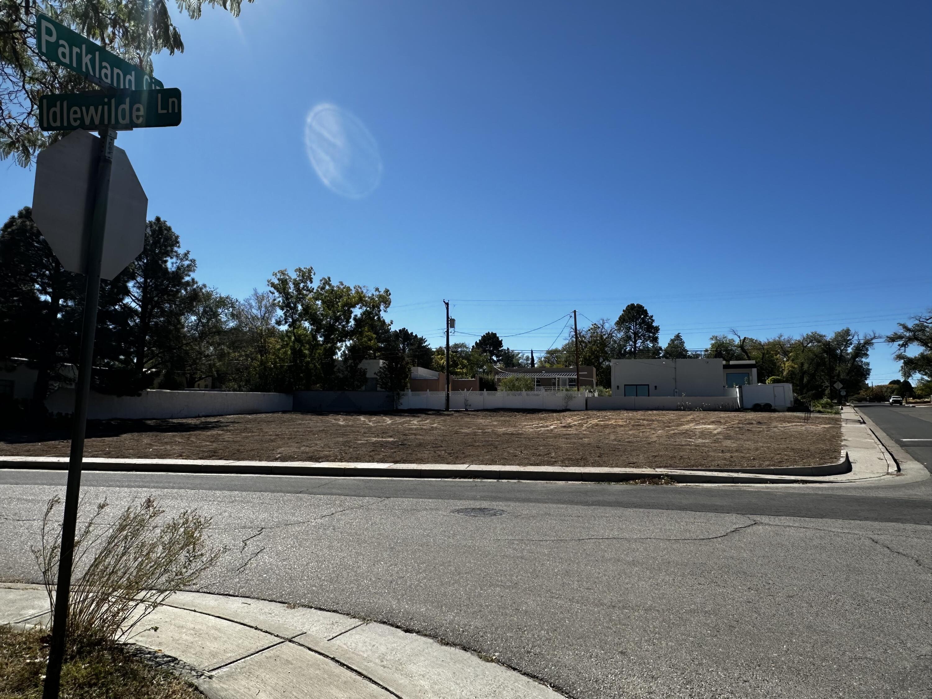 Idlewilde Lane SE - Main Image