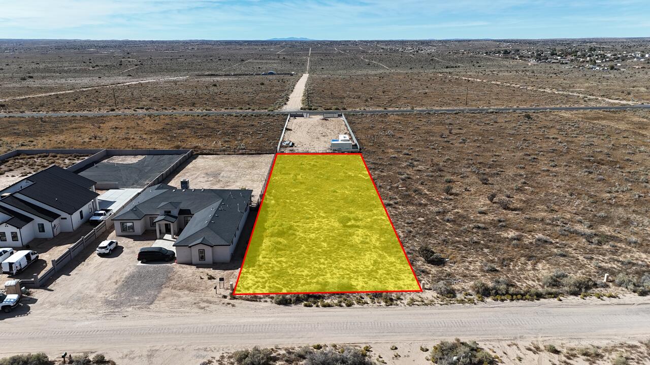 633 1st Street NE - Main Image