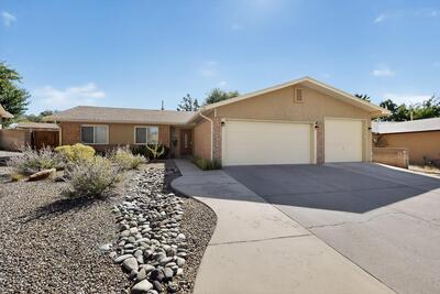 10408 Manzanillo Avenue NE, Albuquerque