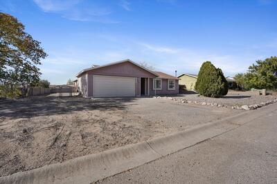 468 Apache Loop SW, Rio Rancho