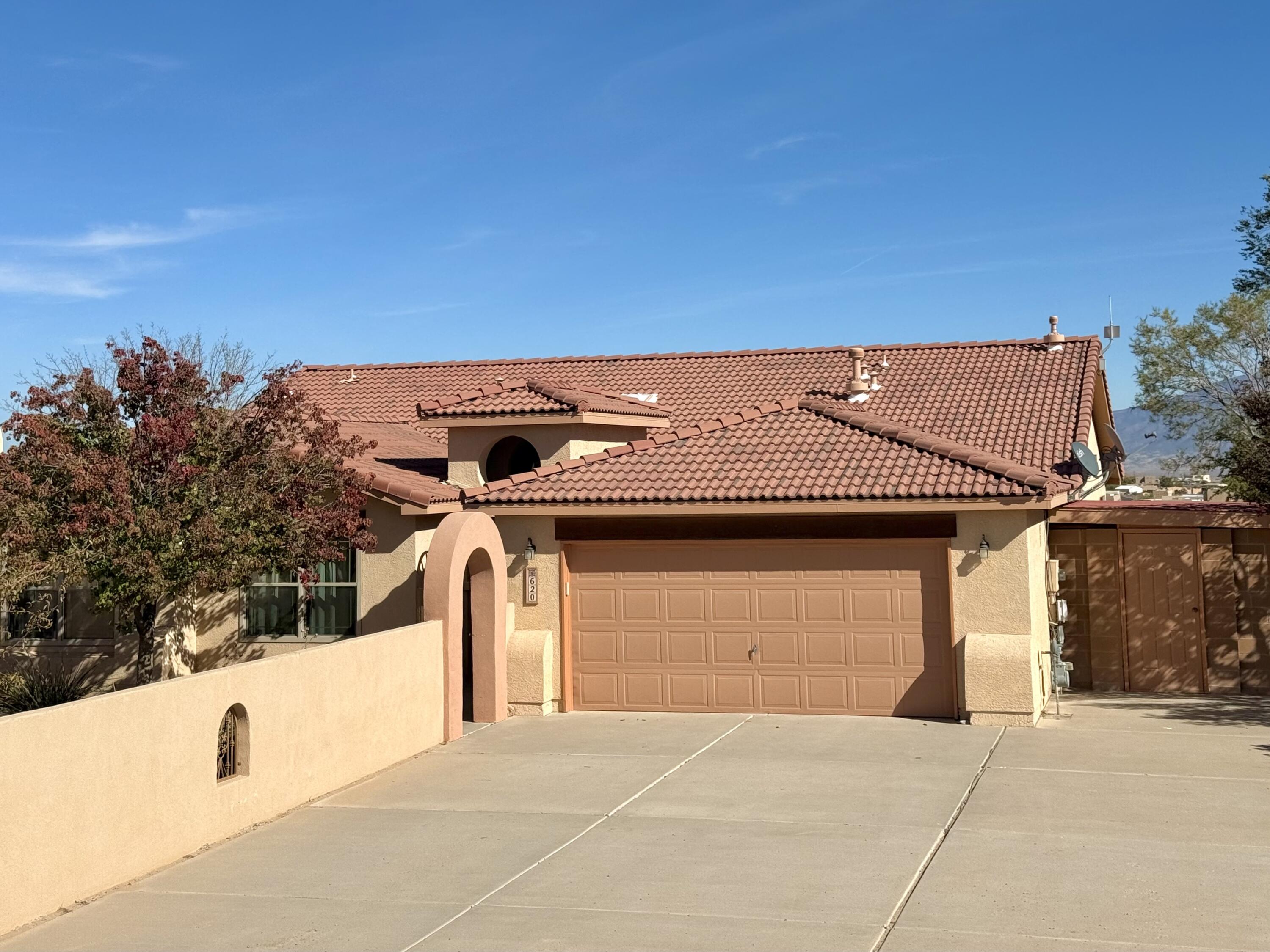 620 9th Street NE - Main Image