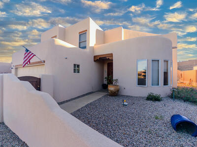 1449 Wilkes Way SE, Rio Rancho