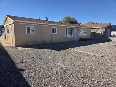 631 57th Street NW, Albuquerque