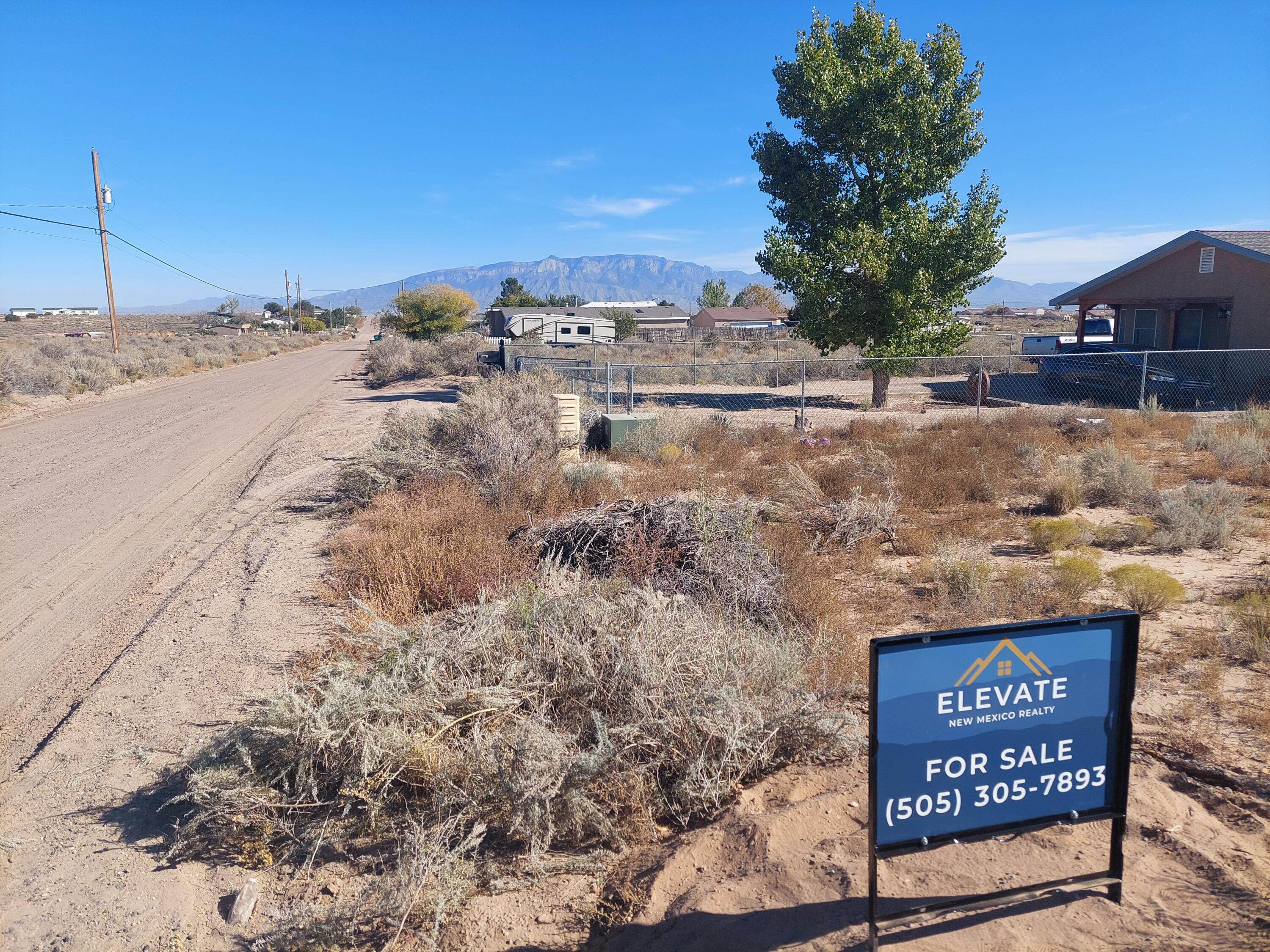 312 10th Avenue NE - Main Image