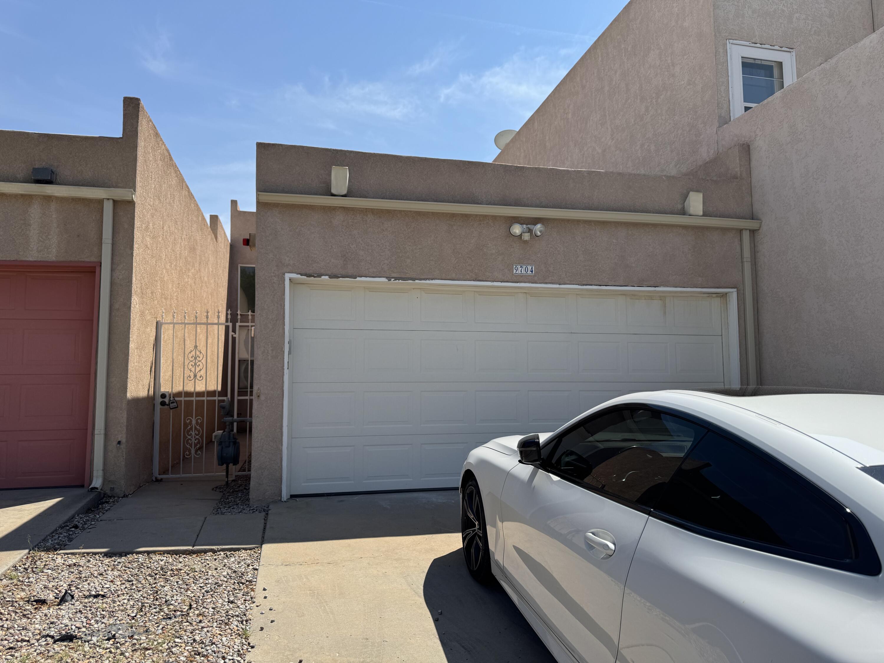 9704 LAGRIMA DE ORO Road NE - Main Image